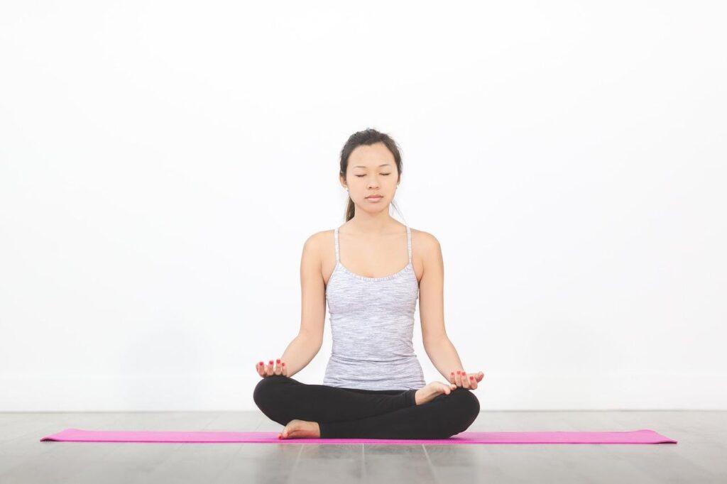 Pranayama övningar, andningstekniker. Foto: People. Licens: Pixabay